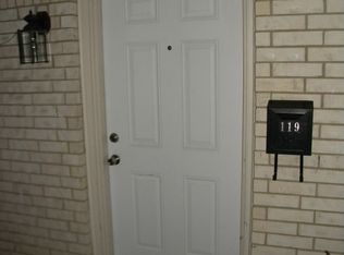 119 Highland Park Ct, Irving, TX 75061