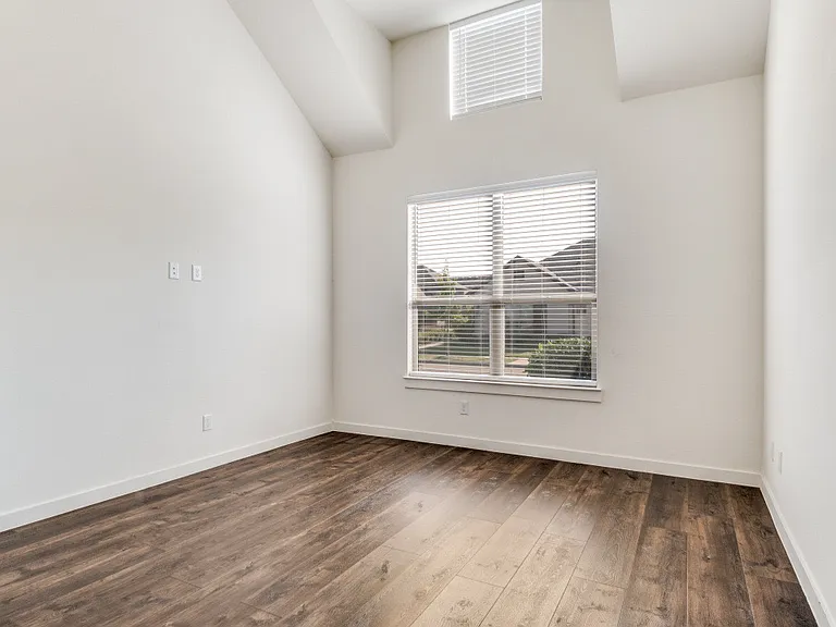 1625 Dewberry Ln — Photo 14