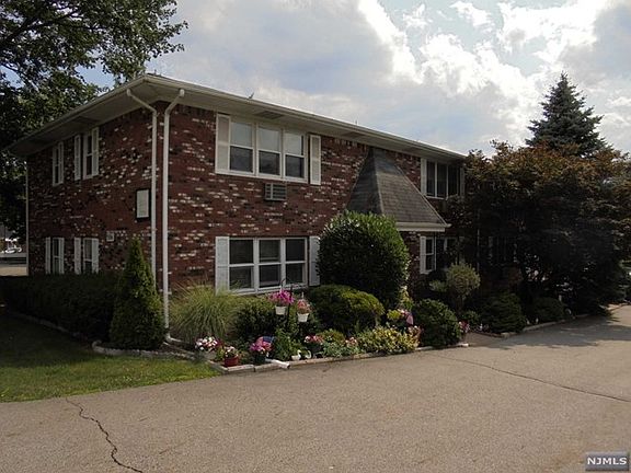 2nd image of 506 Wanaque Ave APT 6