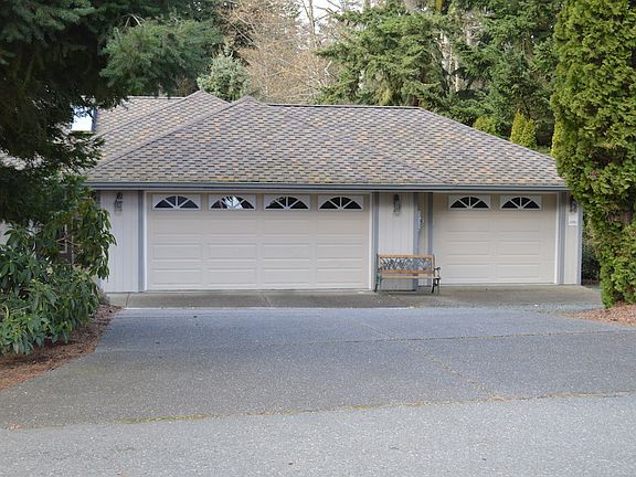 2nd image of 93 Saddletree Dr