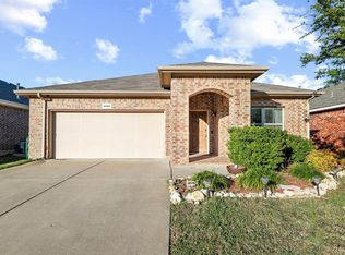 9405 Navarro St, Fort Worth, TX 76036