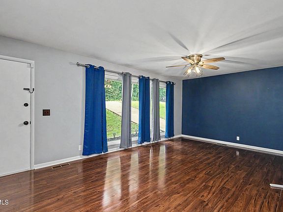 5th image of 553 Bays View Rd