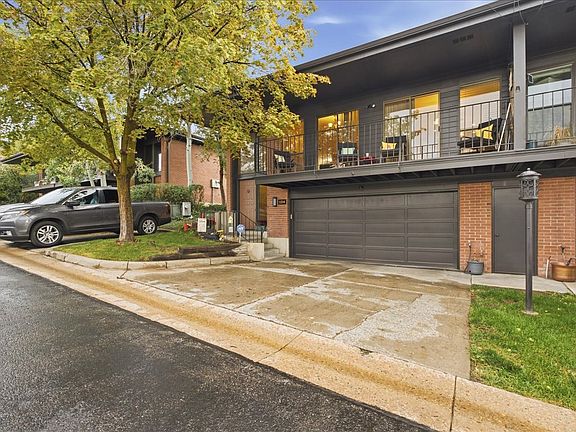 3rd image of 1334 Ridgewood Ln