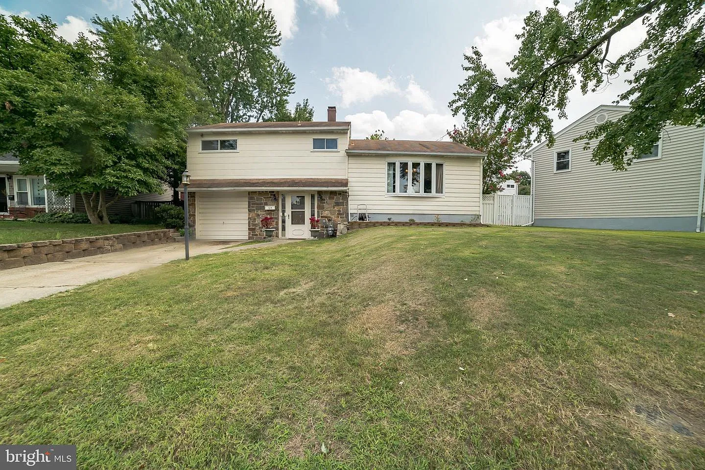 105 Ridgely Rd photo 1