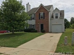 956 Grass Hollow Ct, Charlotte, NC 28216