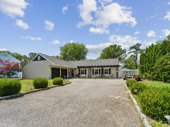 1012 Eastwind Avenue, Toms River, NJ 08753