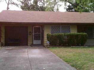 8555 Carlisle St, Houston, TX 77017