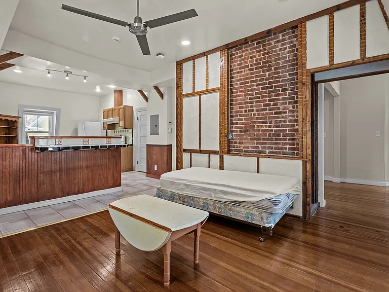 30 Princeton Ave #6 — Photo 6