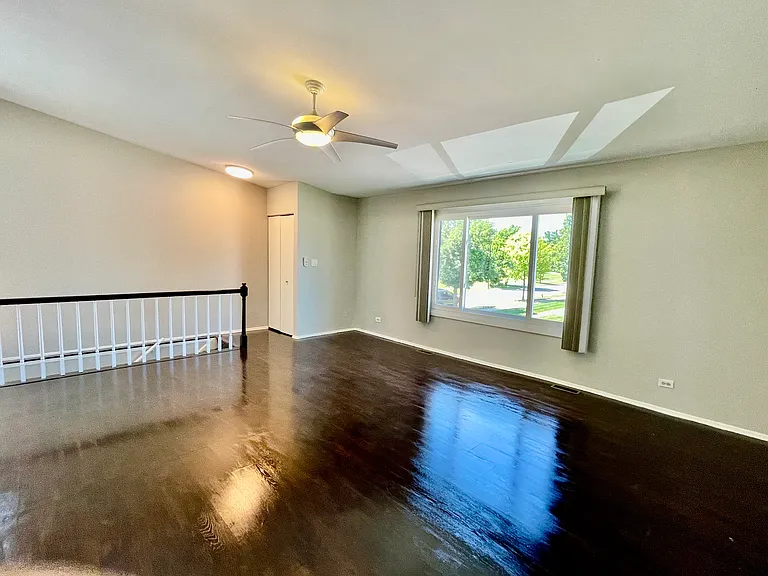 495 Harrison Ct — Photo 4