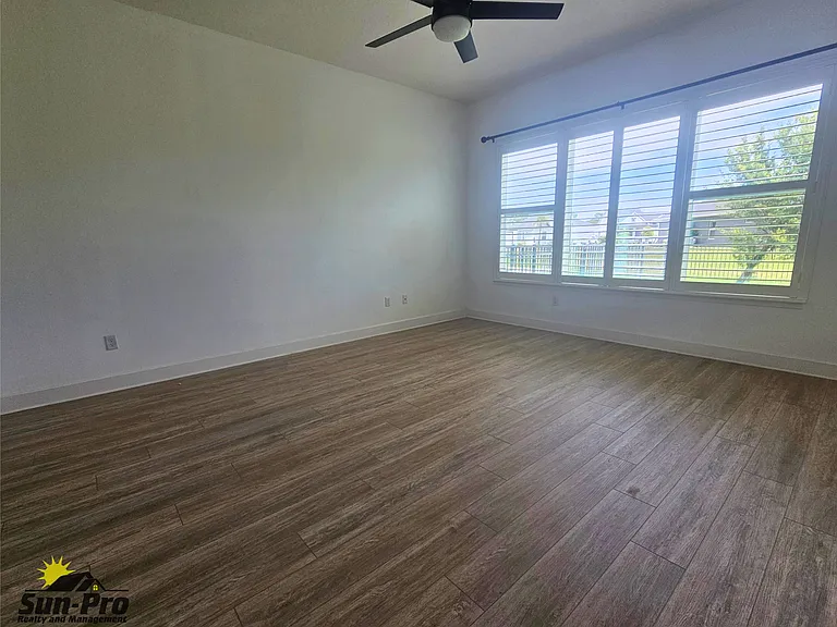 6235 W Fallsgrove Ln — Photo 30