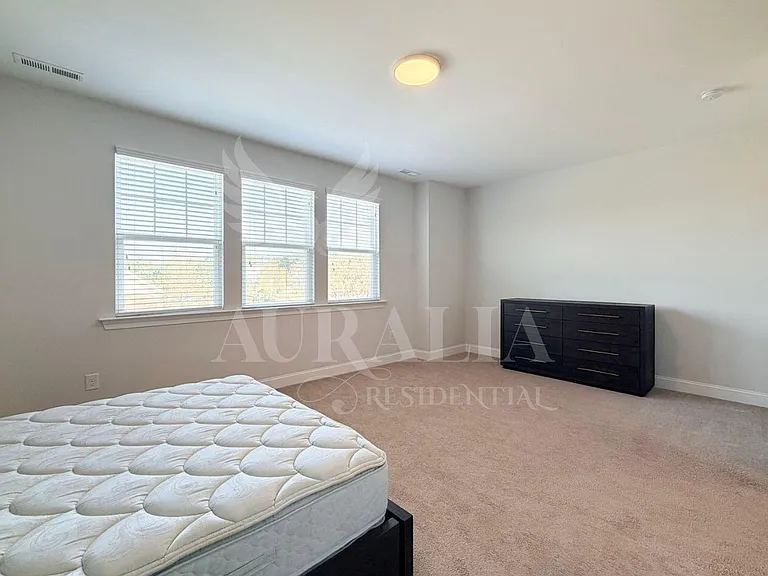 1306 Farm Pond Trl — Photo 32