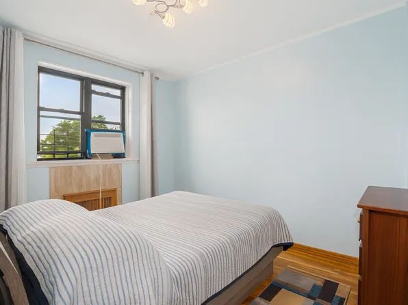 2615 Avenue O image 5 of 6