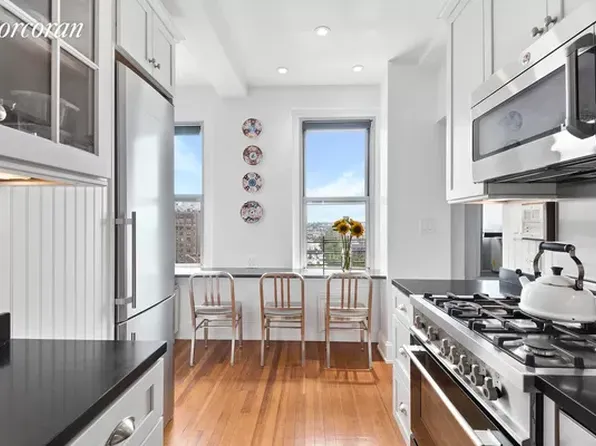 1 Plaza St W APT 14C, Brooklyn, NY 11217
