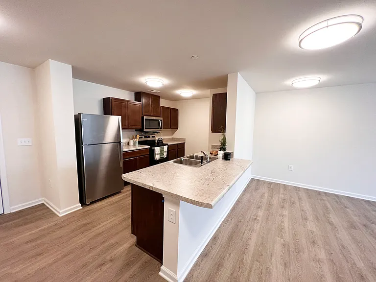 The Sullivan Apartments — Photo 6