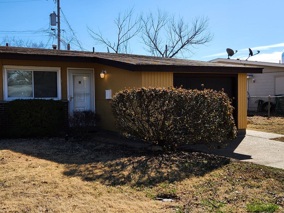 1st image of 820 Southwell Ln