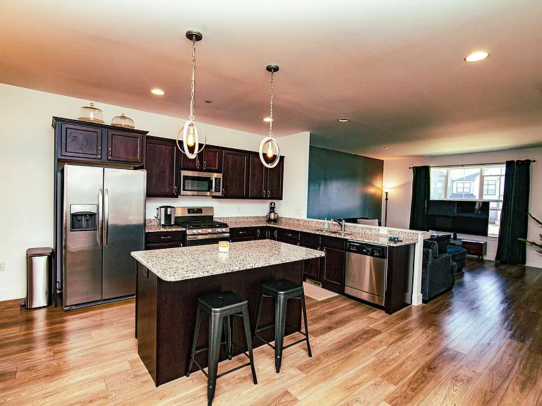313 Estate Dr — Photo 14