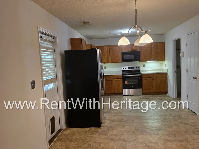 2028 Sweet Bay Dr — Photo 11