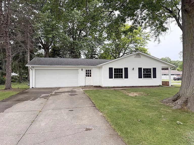 650 Merrimak Dr — Photo 4