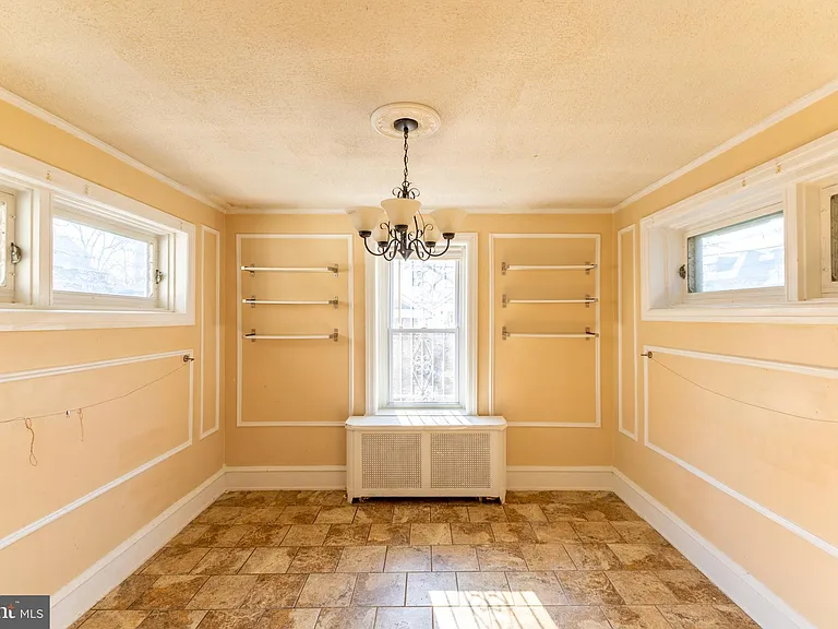 2216 Georges Ln — Photo 15