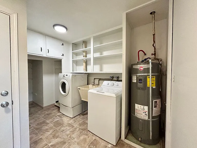 210 SW 142nd Ave — Photo 39