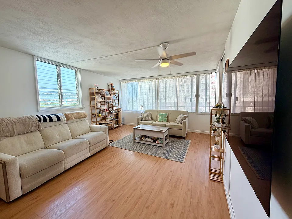 435 Seaside Ave #909
