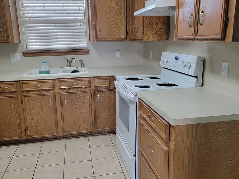 1801 Andy Cir — Photo 10