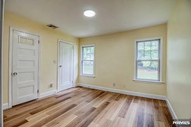 1 bed, $2,400 — Photo 2