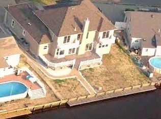 3147 Oceanic Dr, Toms River, NJ