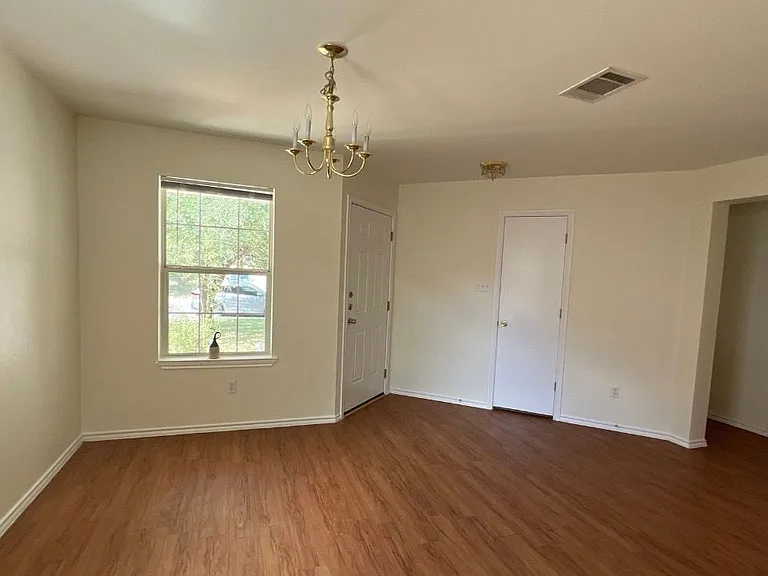 940 Goldenrod St — Photo 10