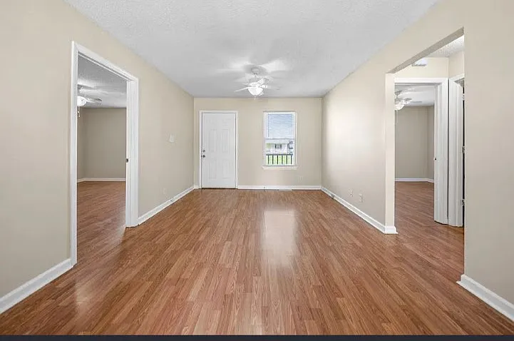 132 Grant Ave — Photo 8