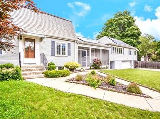 34 Farnum Rd, Waltham, MA 02453