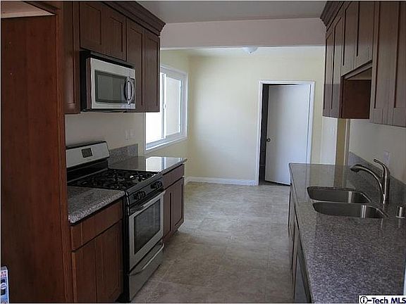 2nd image of 10619 Mountair Ave