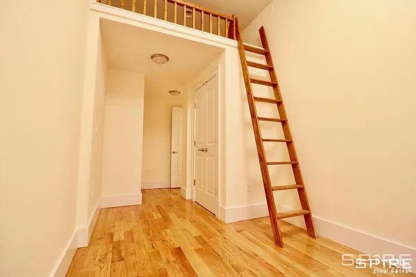 Rented by Spire Group | media 18