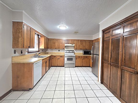 5th image of 123 Hesper Dr