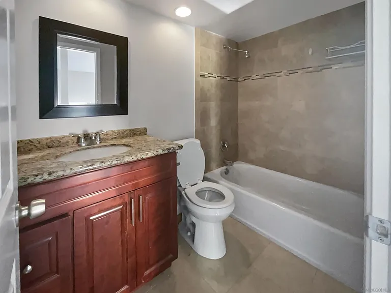 2125 Domingo Gln — Photo 9