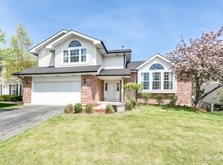 166 Forestview Ct, Aurora, IL 60502