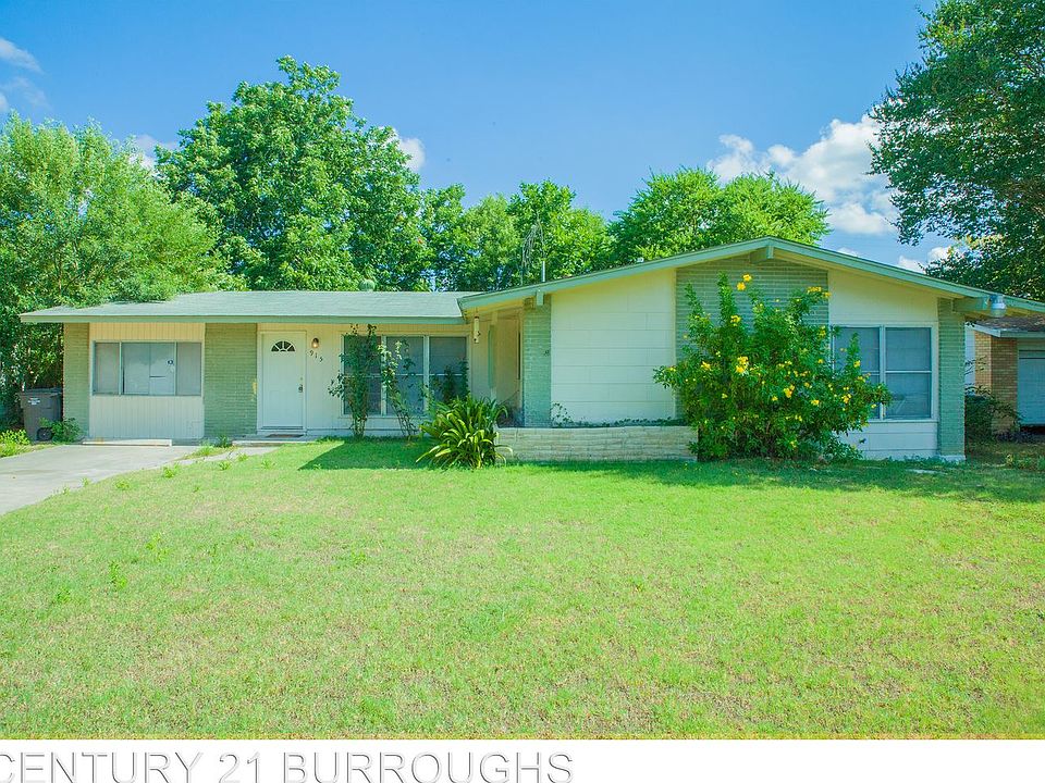 1st image of 915 Sumner Dr