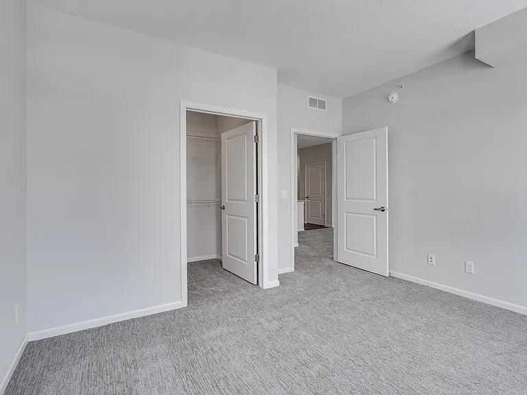 Powers - 1 Bed / 1 Bath - 961 Sq.Ft.
