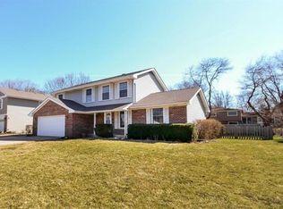 419 W Golf Rd, Libertyville, IL 60048