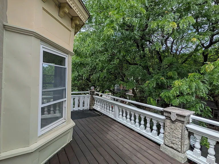 1036 W Walnut St #3F — Photo 13