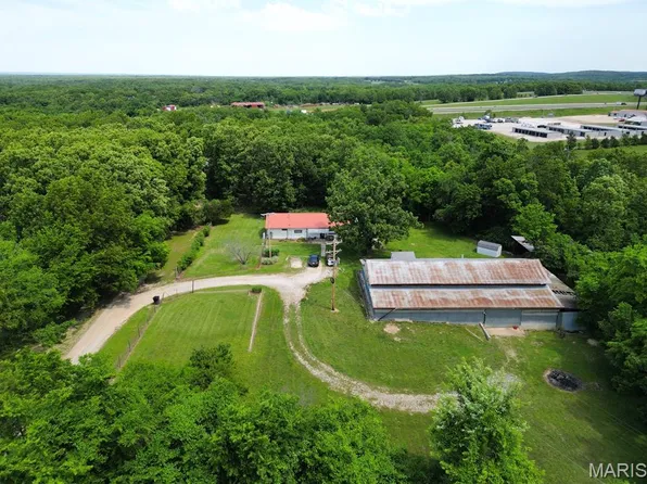 425 Eisenhower St, Doolittle, MO 65401