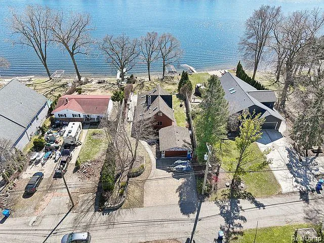 3641 Mann Rd — Photo 44