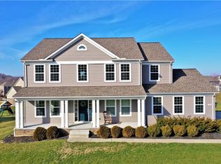 7796 Alexandra Dr, Hudson, OH 44236