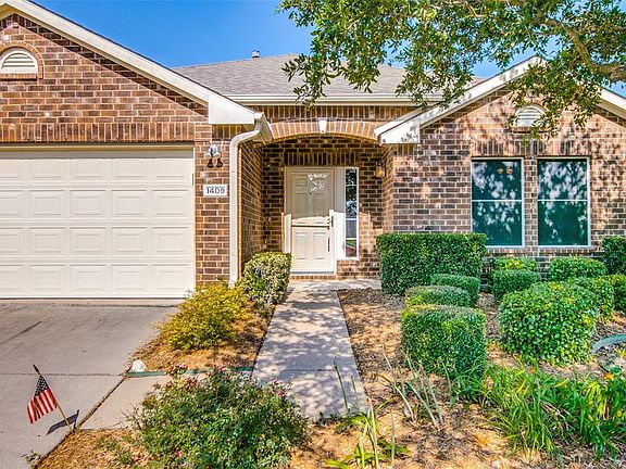 3rd image of 1409 Millbrook Ln
