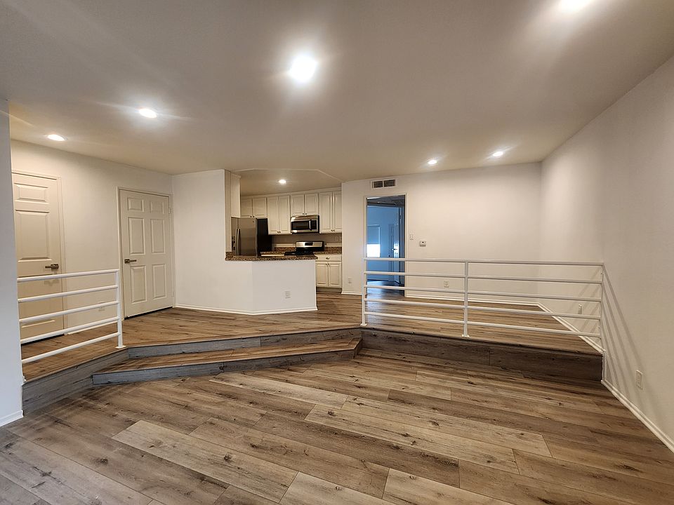 1st image of 14625 Dickens St APT 103