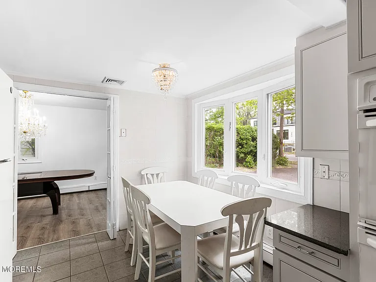 297 Highland Ave — Photo 10