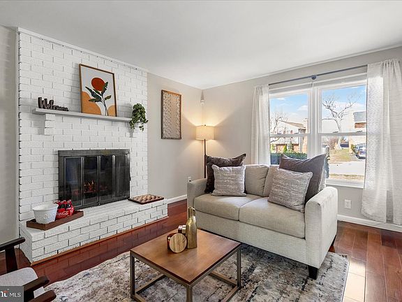 3rd image of 1111 Mirga Cir