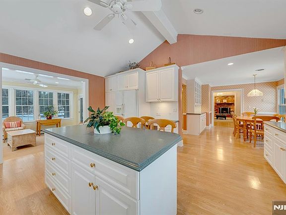 5th image of 74 Van Orden Rd