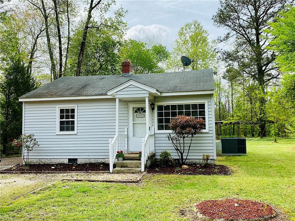 301 Benton Rd Suffolk Va 23434 Mls 10372177 Zillow
