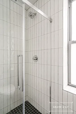Rented by Grand & Co. | media 7